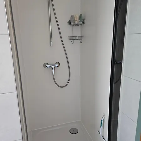 Haus Am Kuhsee Δωμάτια σε οικογενειακή κατοικία Aψβούργη