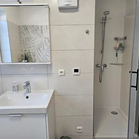 Haus Am Kuhsee Δωμάτια σε οικογενειακή κατοικία *