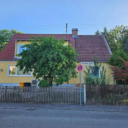 Haus Am Kuhsee Habitación en casa particular *